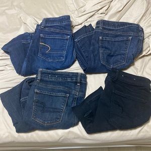 4 pairs of American eagle jeans